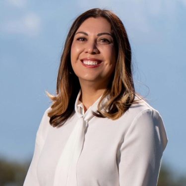 victoria romero headshot