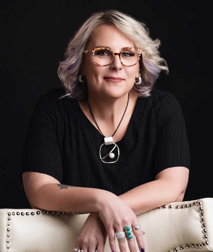 tami lewis-ahrendt headshot